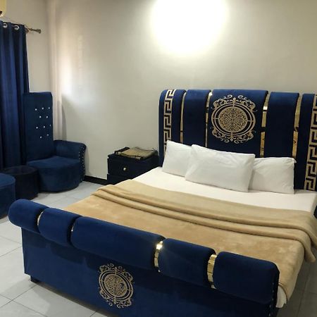 Hotel Islamabad Crown Rawalpindi Buitenkant foto