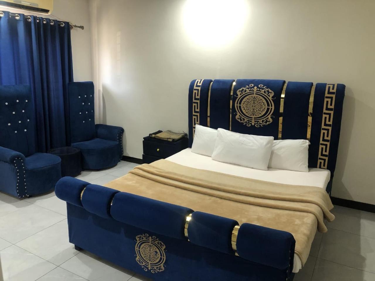 Hotel Islamabad Crown Rawalpindi Buitenkant foto